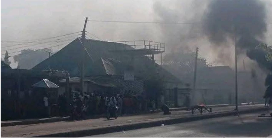 BREAKING: Two Persons Killed, Others Injured As Police Open Fire During Niger Council Election